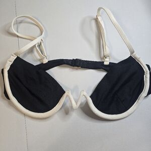 L*Space Black and White Bikini Top size medium nwot